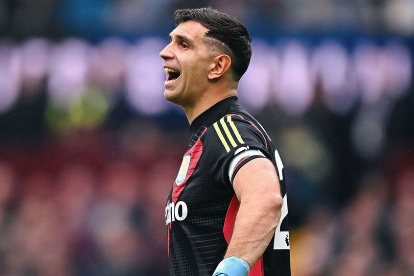 Emiliano Martinez Gantung Klub Turki demi Manchester United?
